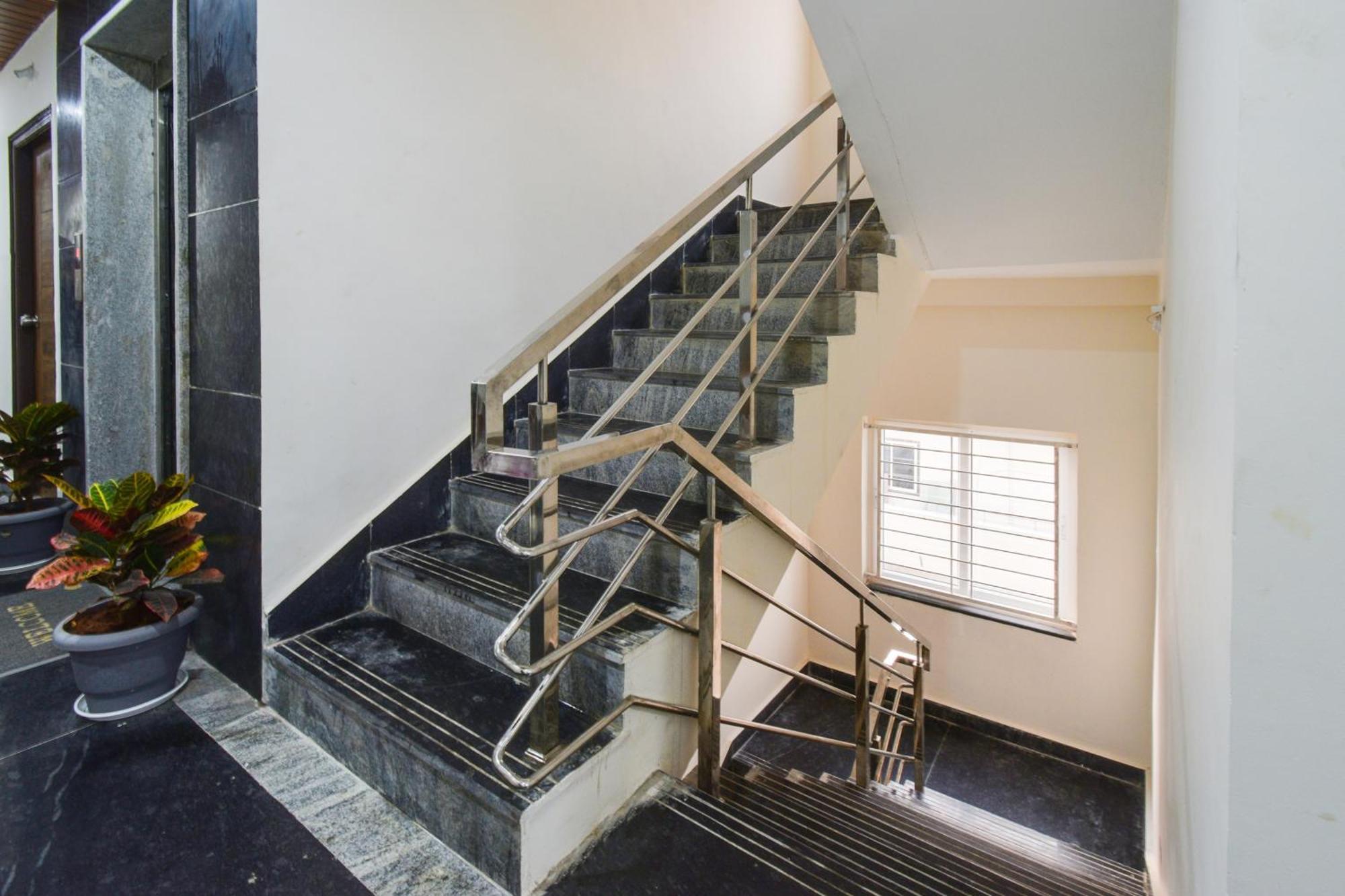 Super Collection O Gachibowli Phase - 1 Near Isb Ξενοδοχείο Εξωτερικό φωτογραφία